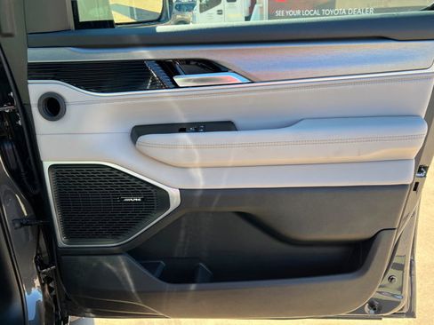 New 2026 Jeep Grand Wagoneer 4WD image 20