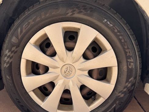 Used 2011 Toyota Corolla LE FWD image 28