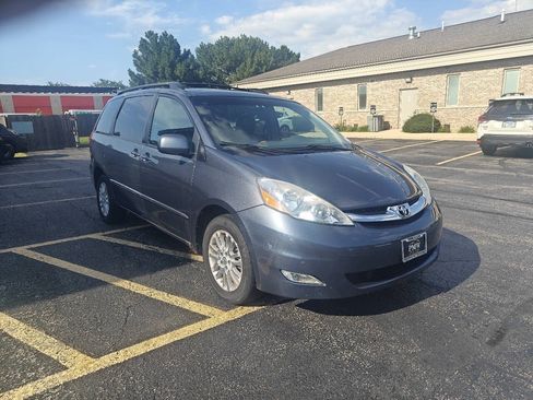 Used 2010 Toyota Sienna AWD image 6