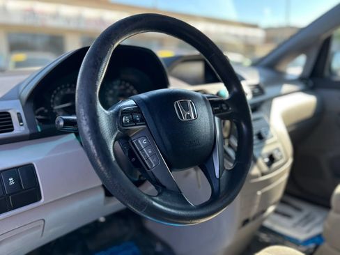 Used 2015 Honda Odyssey LX image 18