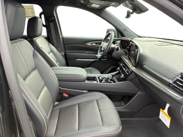 New 2026 Chevrolet Traverse High Country w/ LPO, Floor Liner Package AWD/4WD image 13