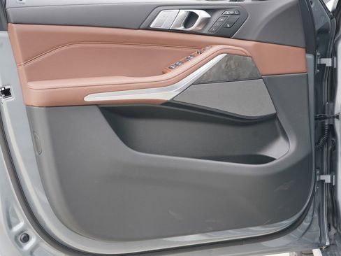 New 2026 BMW X7 xDrive40i w/ M Sport Package image 9