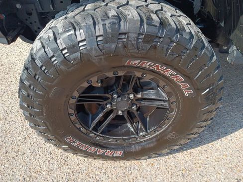 Used 2021 Jeep Wrangler Unlimited Rubicon image 7