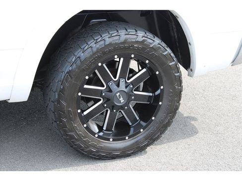 Used 2015 RAM 1500 Laramie w/ Convenience Group image 5