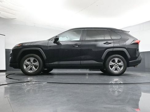 Used 2023 Toyota RAV4 XLE AWD/4WD image 30