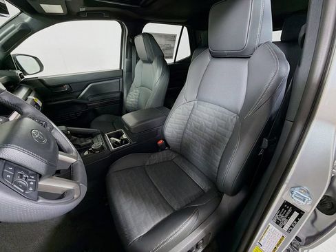 New 2026 Toyota 4Runner TRD Off-Road Premium AWD/4WD image 11