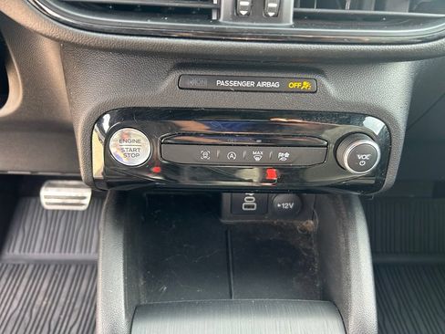 Used 2024 Ford Escape ST-Line w/ Tech Pack #1 AWD/4WD image 15