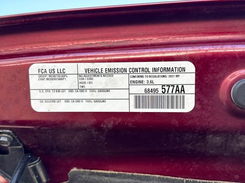 Used 2021 Jeep Gladiator Rubicon w/ Safety Group AWD/4WD image 12