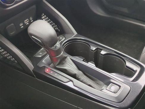 Used 2022 Chevrolet TrailBlazer LT image 29