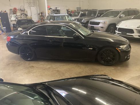Used 2011 BMW 328i Convertible RWD image 8