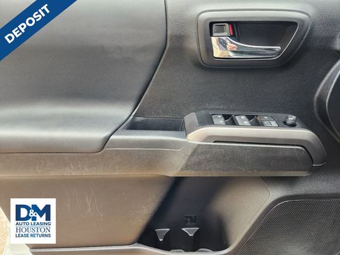 Used 2023 Toyota Tacoma TRD Off-Road image 29