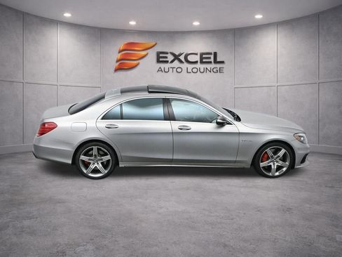 Used 2017 Mercedes-Benz S 63 AMG 4MATIC Sedan w/ Carbon Fiber Exterior Package image 70
