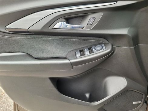 Used 2022 Chevrolet TrailBlazer ACTIV w/ Technology Package image 28