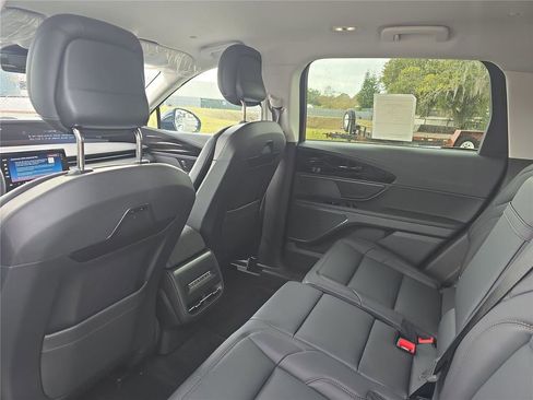 New 2026 Lincoln Nautilus Premier image 9