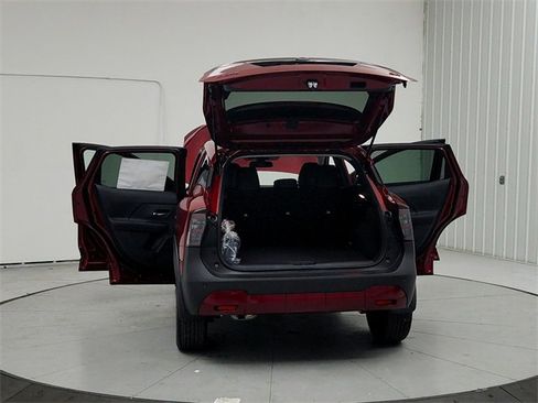 New 2026 Nissan Kicks SR w/ SR Premium Package image 14