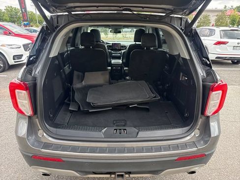 Used 2022 Ford Explorer Limited w/ Equipment Group 301A AWD/4WD image 23