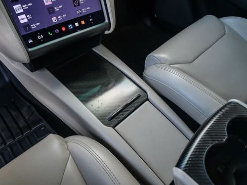 Used 2018 Tesla Model X 75D AWD/4WD image 22