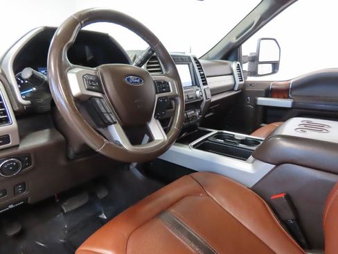 Used 2021 Ford F250 King Ranch w/ King Ranch Ultimate Package AWD/4WD image 12