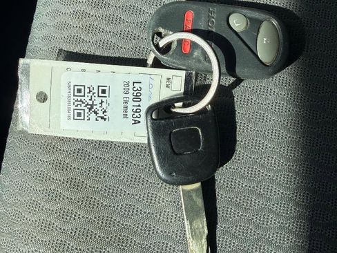 Used 2009 Honda Element LX image 39