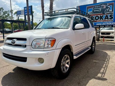 Used 2006 Toyota Sequoia SR5 AWD/4WD image 4