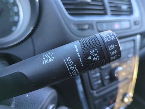 Used 2014 Buick Encore FWD image 24