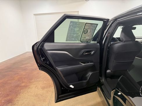 Used 2025 Toyota Crown Signia AWD/4WD image 45