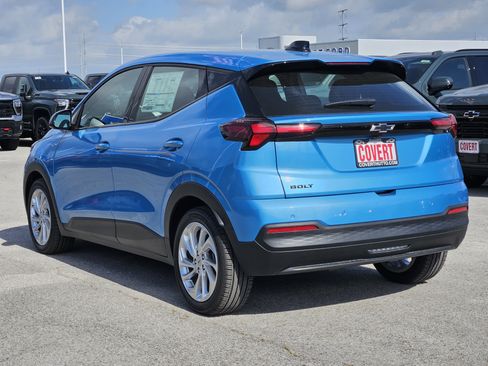 New 2027 Chevrolet Bolt LT FWD image 4