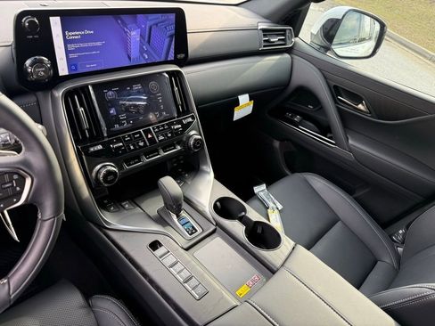 New 2026 Lexus LX 700h Luxury AWD/4WD image 31