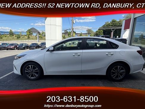 Used 2023 Kia Forte LXS FWD image 2