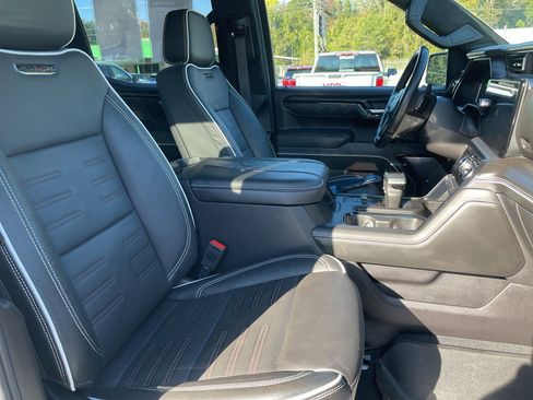 Certified 2024 GMC Sierra 1500 AT4X image 17