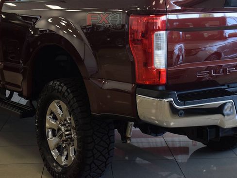 Used 2017 Ford F250 Lariat w/ Chrome Package AWD/4WD image 34