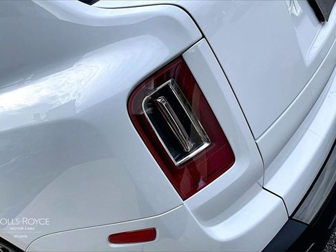 Certified 2021 Rolls-Royce Cullinan Black Badge image 25