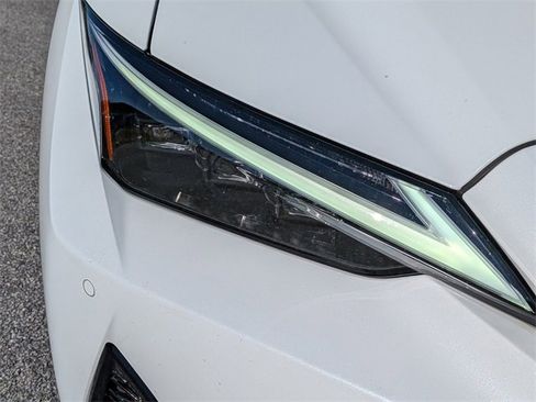 Used 2023 Lexus IS 350 F Sport image 10