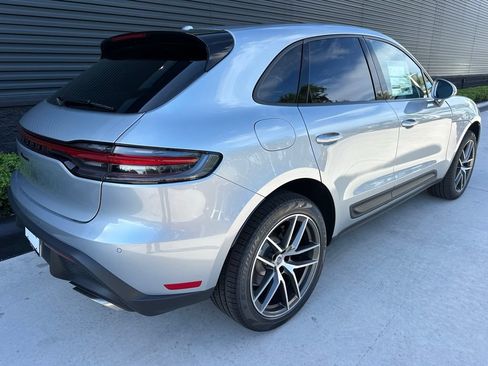 Used 2026 Porsche Macan AWD/4WD image 8