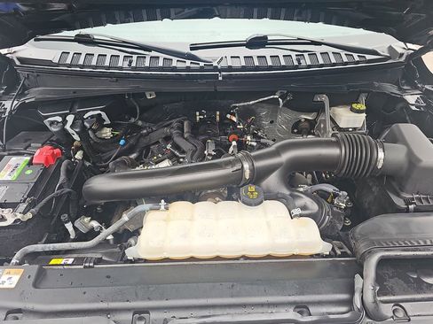Used 2022 Ford Expedition XLT RWD image 31