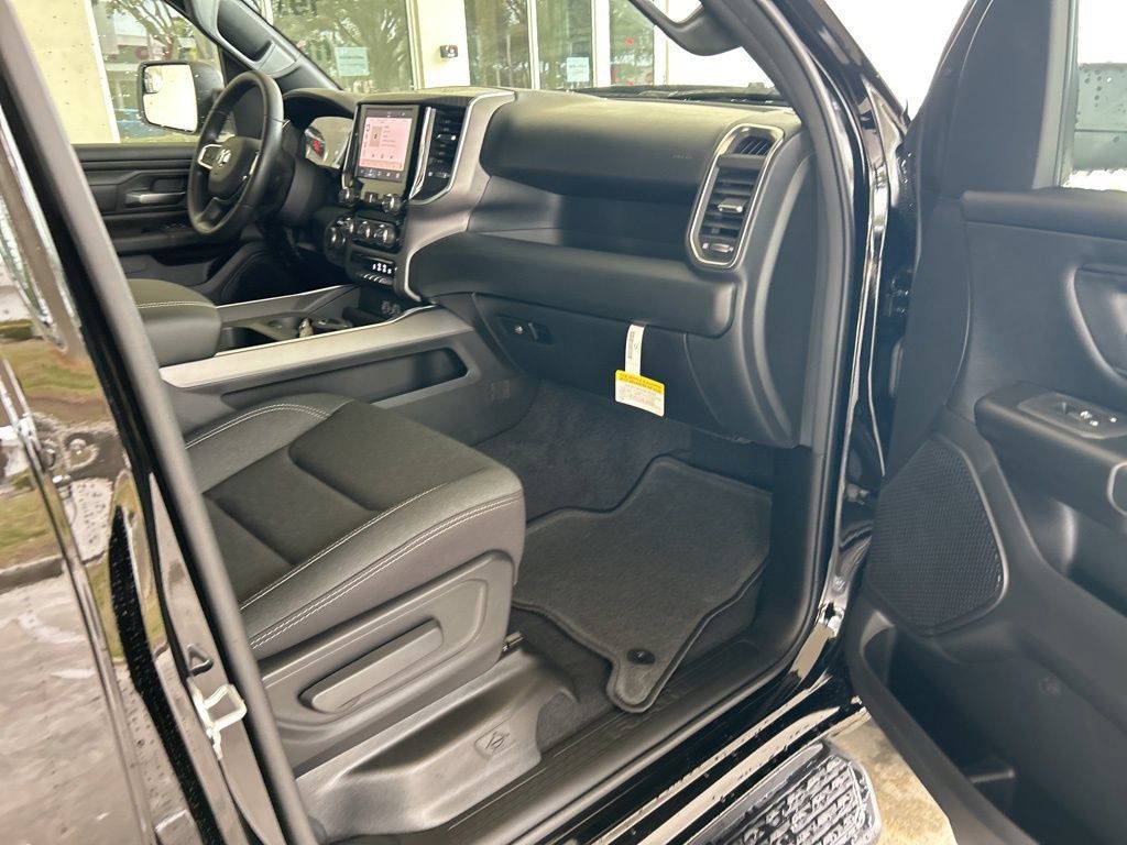 New 2025 RAM 1500 Tradesman AWD/4WD image 22