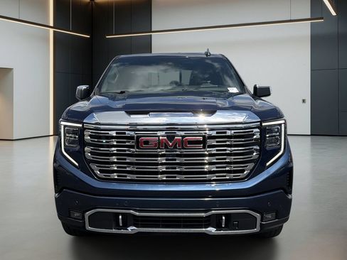 Certified 2023 GMC Sierra 1500 Denali w/ Denali Reserve Package AWD/4WD image 10