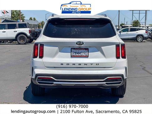 Used 2021 Kia Sorento S FWD image 3