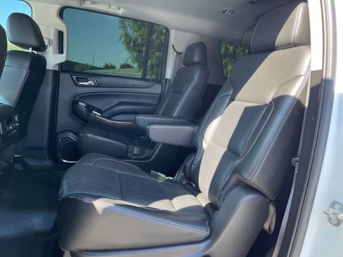 Used 2017 Chevrolet Suburban Premier AWD/4WD image 27
