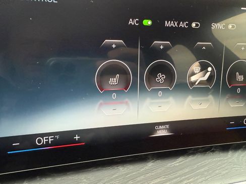 Used 2023 BMW i4 eDrive40 w/ Premium Package image 30