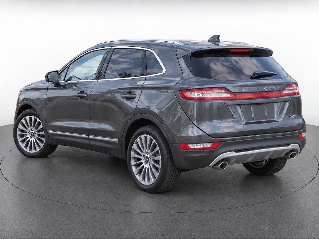Used 2017 Lincoln MKC Reserve FWD image 5