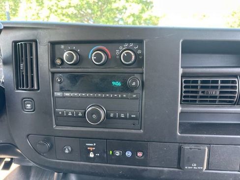 Used 2021 Chevrolet Express 2500 w/ Driver Convenience Package RWD image 10