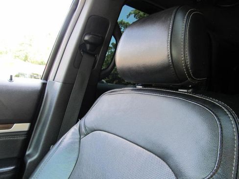 Used 2017 Ford Explorer Limited image 77