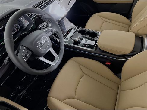 New 2025 Audi Q7 3.0T Premium Plus image 23