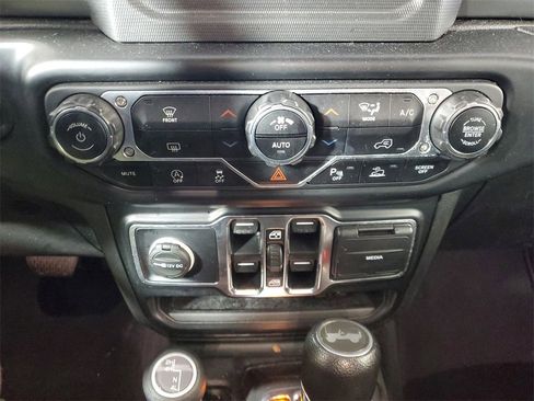 Used 2021 Jeep Wrangler Unlimited Sport S image 19