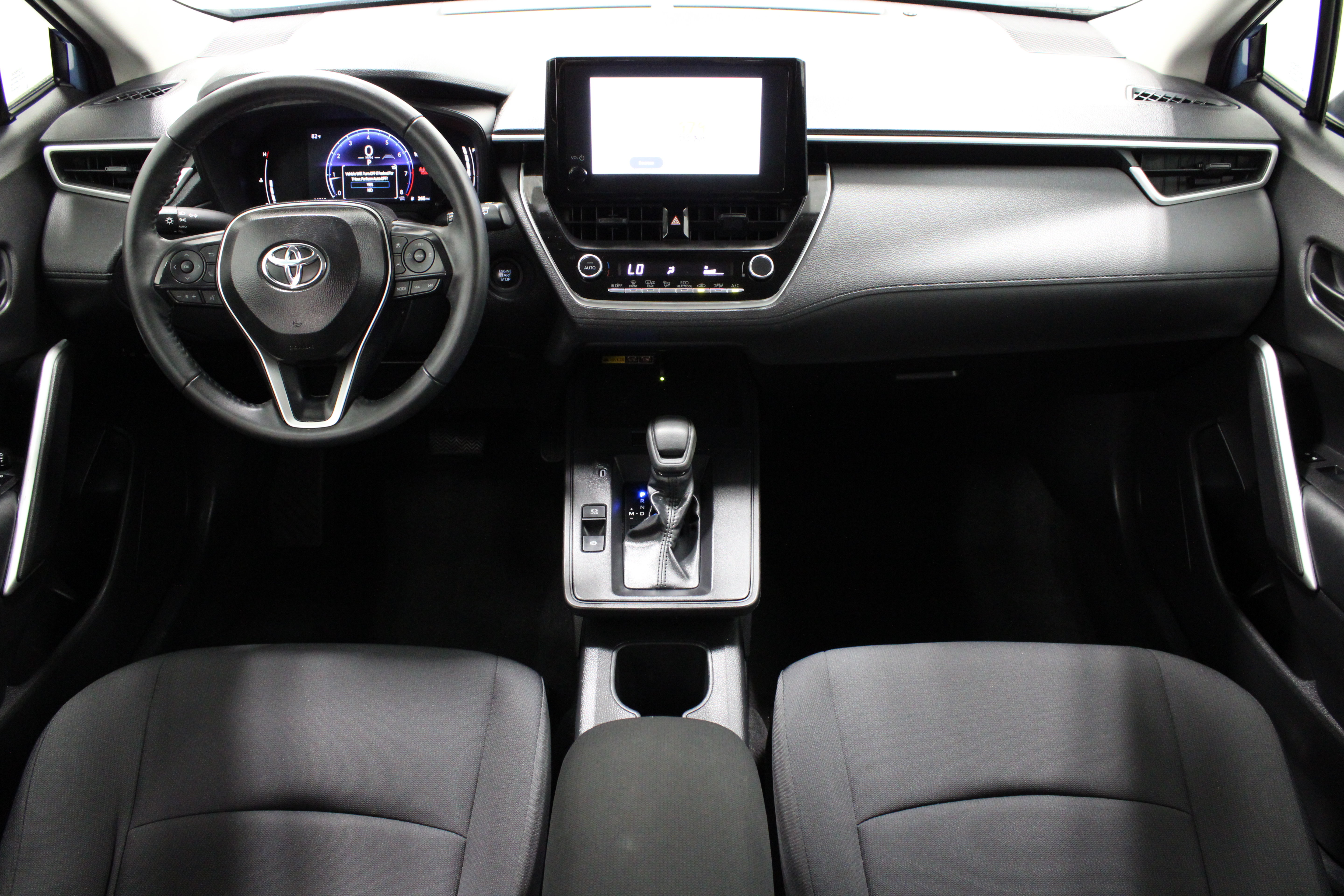 Used 2026 Toyota Corolla Cross LE FWD image 28