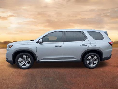 Used 2023 Honda Pilot EX-L image 5
