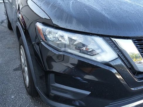 Used 2020 Nissan Rogue S AWD/4WD image 9