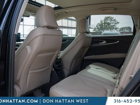 Used 2022 Lincoln Nautilus Reserve AWD/4WD image 21