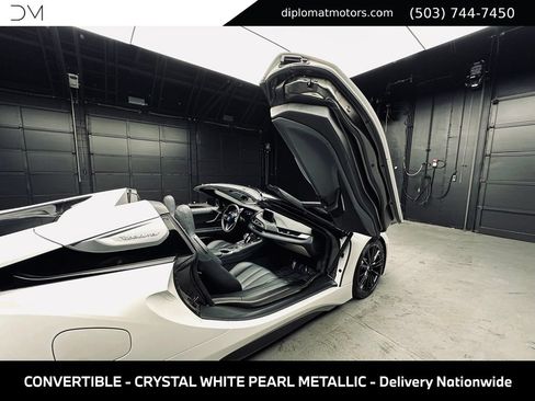 Used 2019 BMW i8 Roadster AWD/4WD image 24